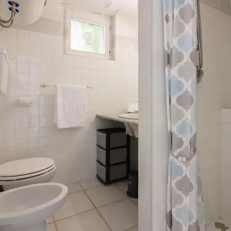 Guesthost - Cozy Open-plan In Sardinia *