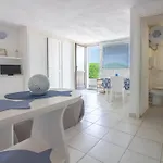 شقة Guesthost - Cozy Open-plan In Sardinia كوستا كورالينا