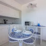 Guesthost - Cozy Open-plan In Sardinia كوستا كورالينا