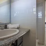 Guesthost - Cozy Open-plan In Sardinia * كوستا كورالينا