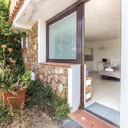 Guesthost - Cozy Open-plan In Sardinia Apartman *